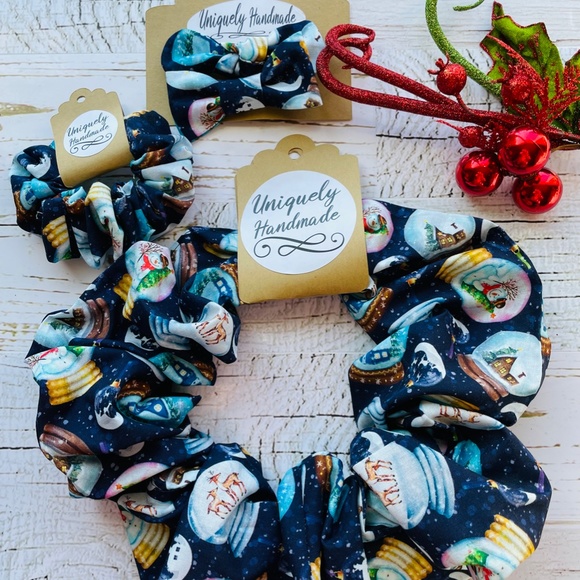 XL Dog Scrunchie ,Photoshoot, Hair Bow and Scrunchie! Match your Best Friend! - Picture 2 of 6